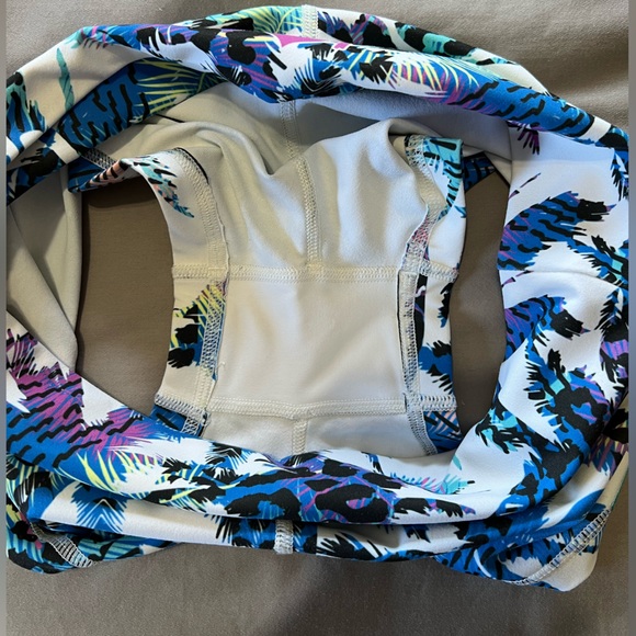 WOD bottom booty shorts - Picture 3 of 3